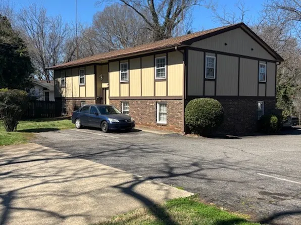 208 Maple St, Statesville, NC 28677