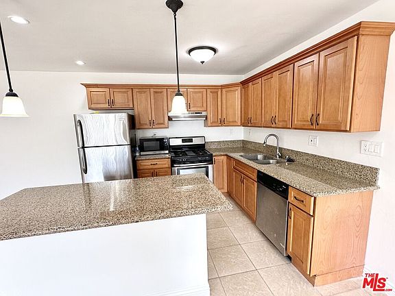 4th image of 7209 Willoughby Ave APT 10