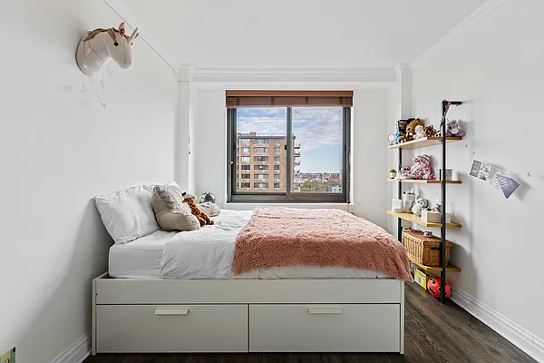 Sold by Douglas Elliman | media 19