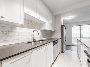 1903 Bayview Ave #401, Toronto, ON M4G 3E4