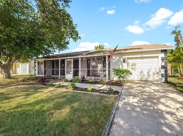 977 Winsome Rd, North Fort Myers, FL 33903