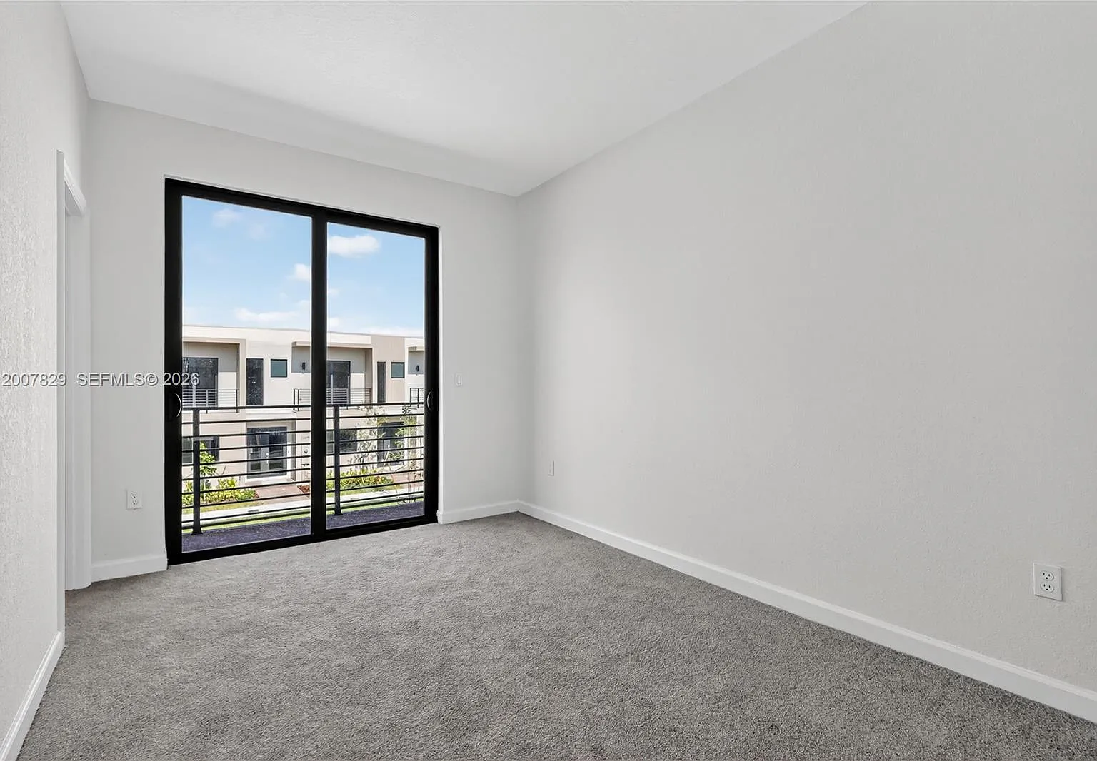 4 bed, 1436 sqft, $3,300 — Photo 4