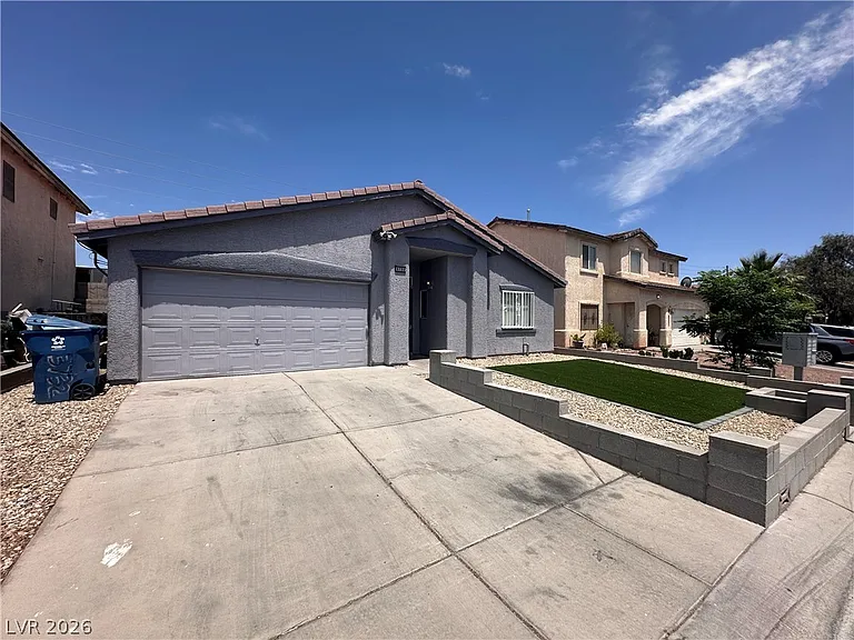 3732 Black Walnut Ave — Photo 1