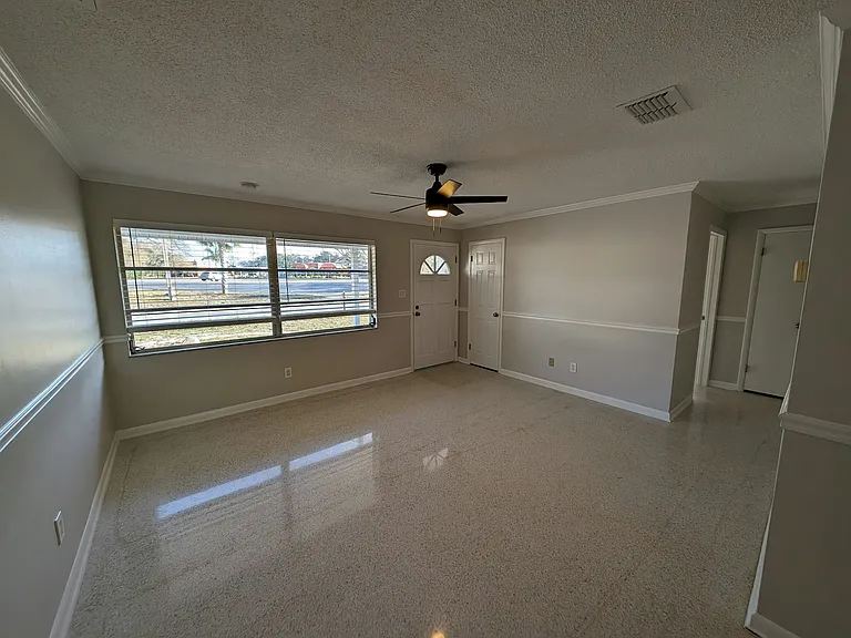 1580 Andover Dr — Photo 31