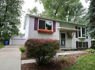 4114 Hancock Dr, Midland, MI 48642