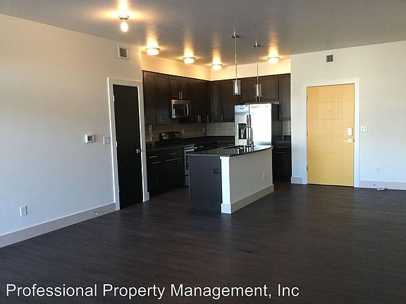 5th image of 812 Toole Ave Unit 211