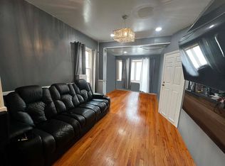 9724 125th St, South Richmond Hill, NY 11419