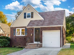 30 Maple St, Teaneck, NJ 07666