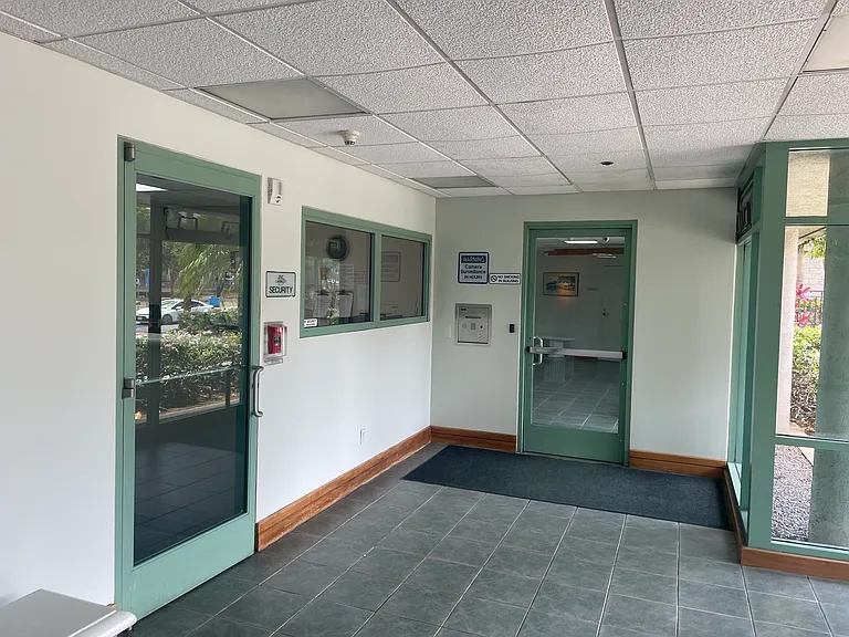 215 N King St #307 — Photo 8