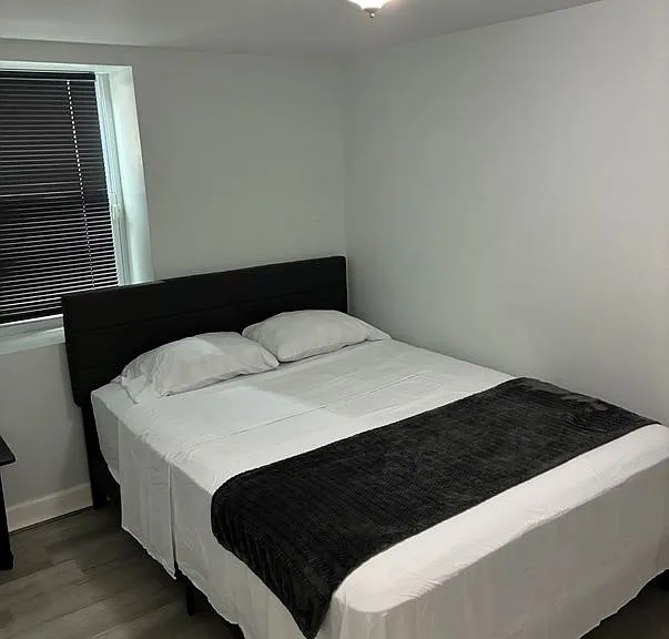 820 N Lakewood Ave #3 — Photo 1