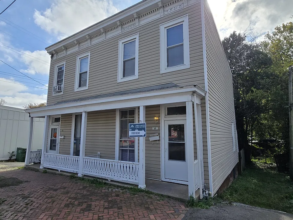 711 Idlewood Ave