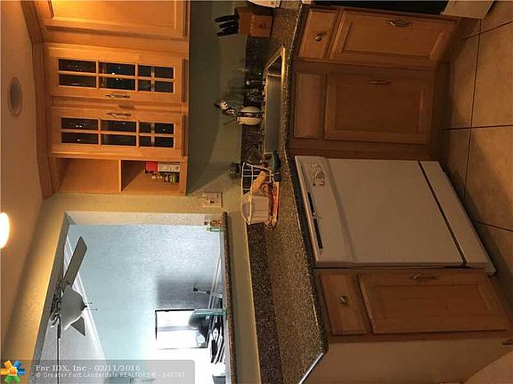 3rd image of 3700 Galt Ocean Dr APT 1504