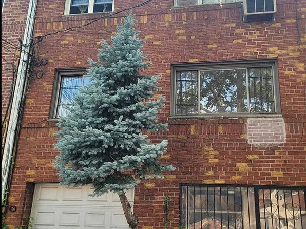 32-12 75th St, East Elmhurst, NY 11370