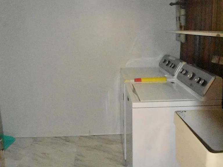 4557 King Edward Ct — Photo 22
