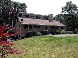 22 Bennett Pond Rd, Canterbury, CT 06331