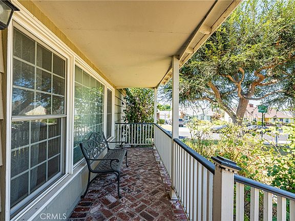 3rd image of 8638 Calmosa Ave