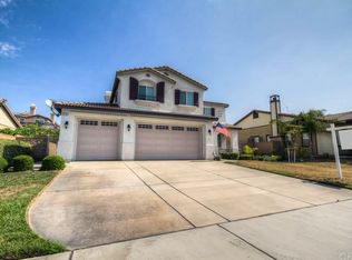 16182 Pamplona St, Fontana, CA 92336