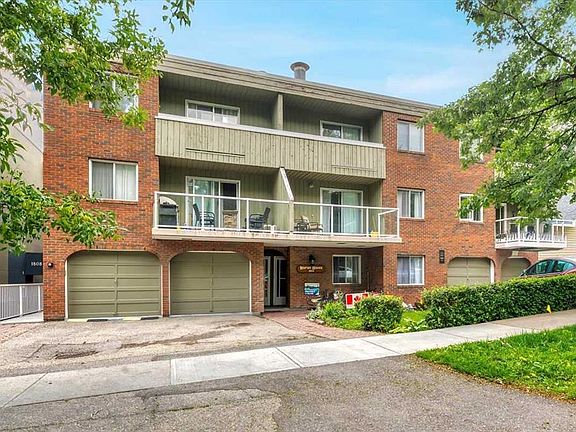 2nd image of 1814 W 18th St SW #302