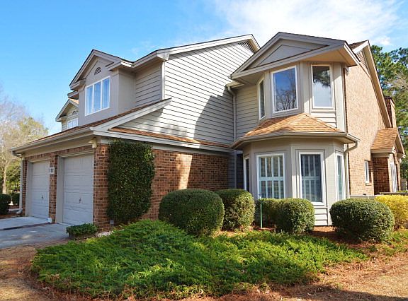 2nd image of 111 Club Villa Dr E