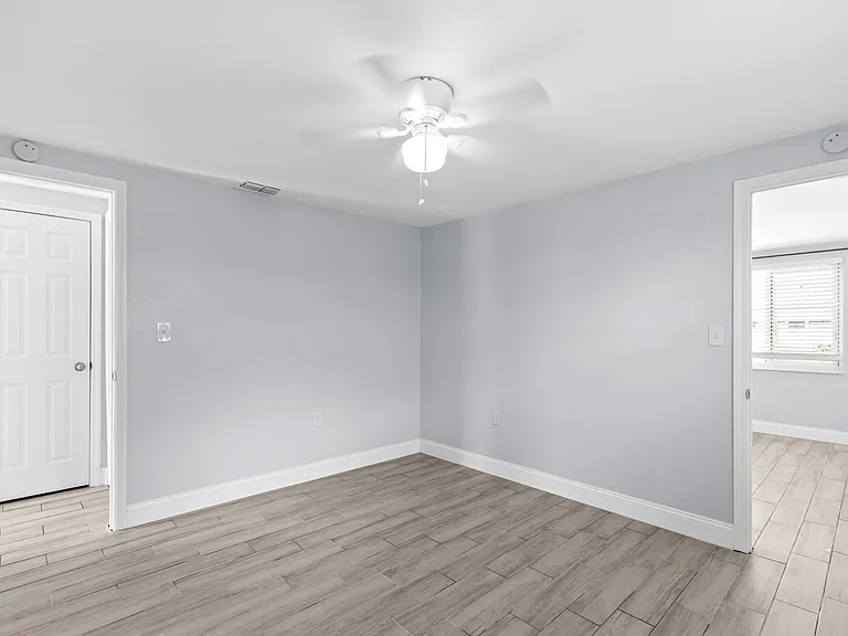 13916 Sommers Ave — Photo 21