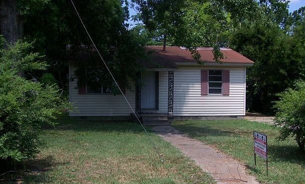 1st image of 1239 Holmes St