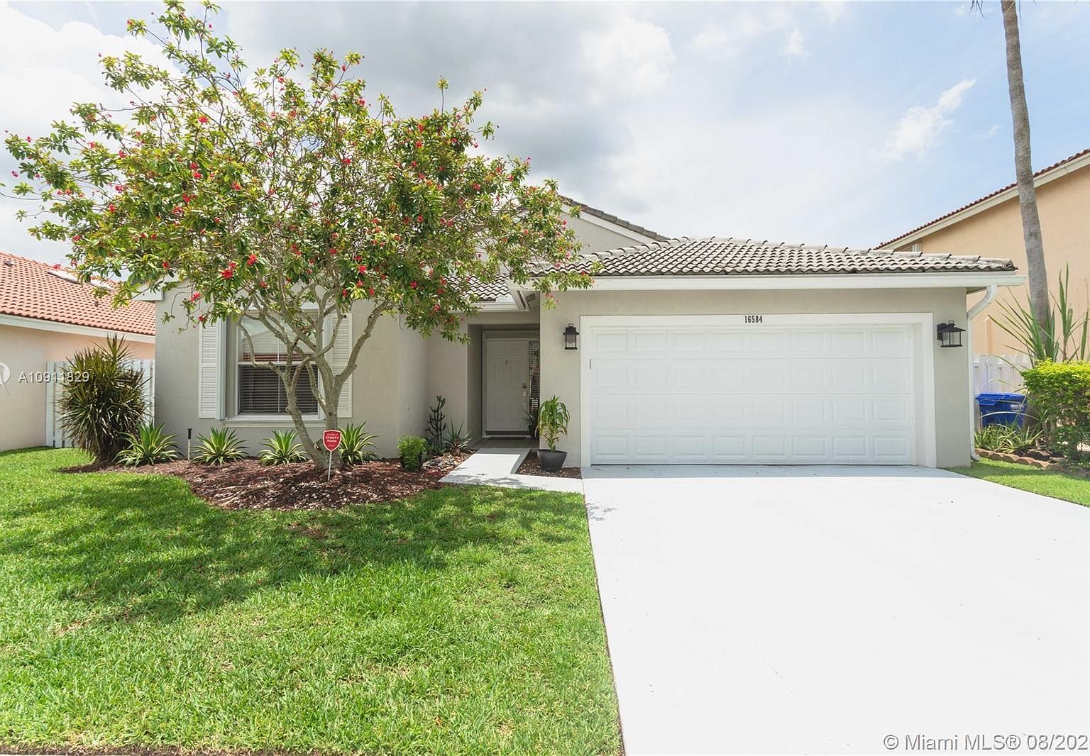 [ARS10] ARS NOAH& SR 165 (≧PSA10相当） s-l1600.jpg