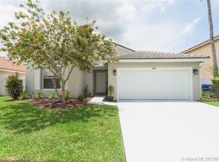16584 NW 10th St, Pembroke Pines, FL 33028
