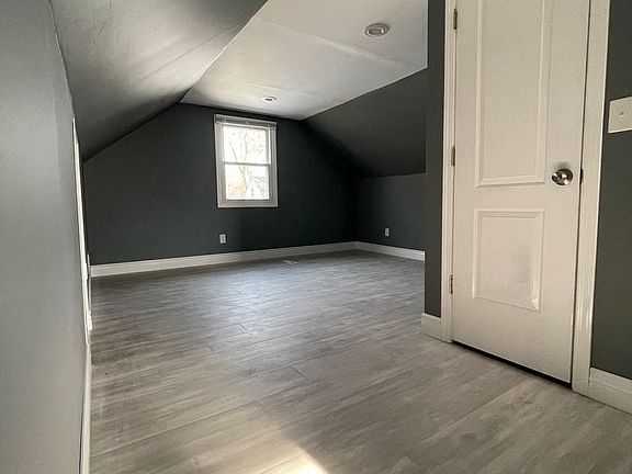 5th image of 4417 W Glendale Ave