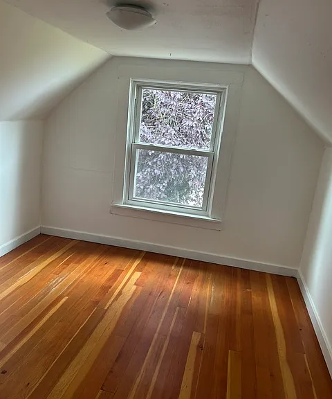 511 NE Lawrence Ave — Photo 15