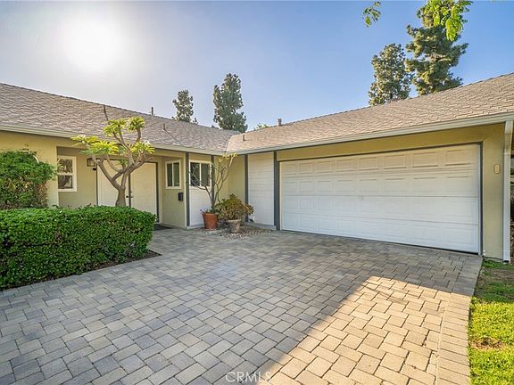 2nd image of 211 Benicia Rd