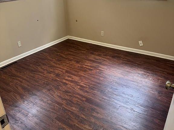 4th image of 1303 Dryden Ave