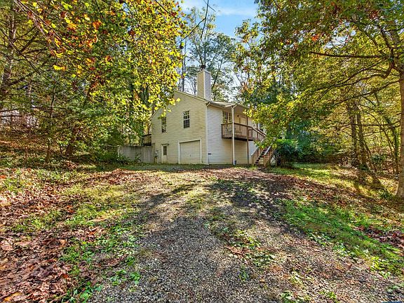 4th image of 320 Jonquil Rd