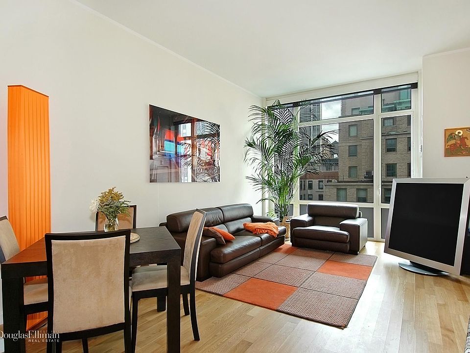 1st image of 325 5th Ave APT 19B