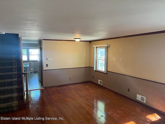 3rd image of 63 Bartlett Ave