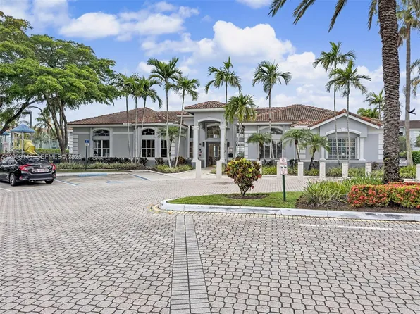 9615 NW 1st Ct #10302, Hollywood, FL 33024