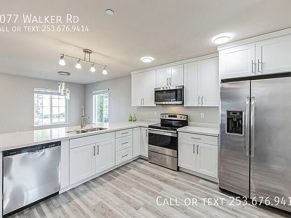 3rd image of 3077 Walker Rd