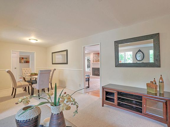 4th image of 20700 Canyon View Dr