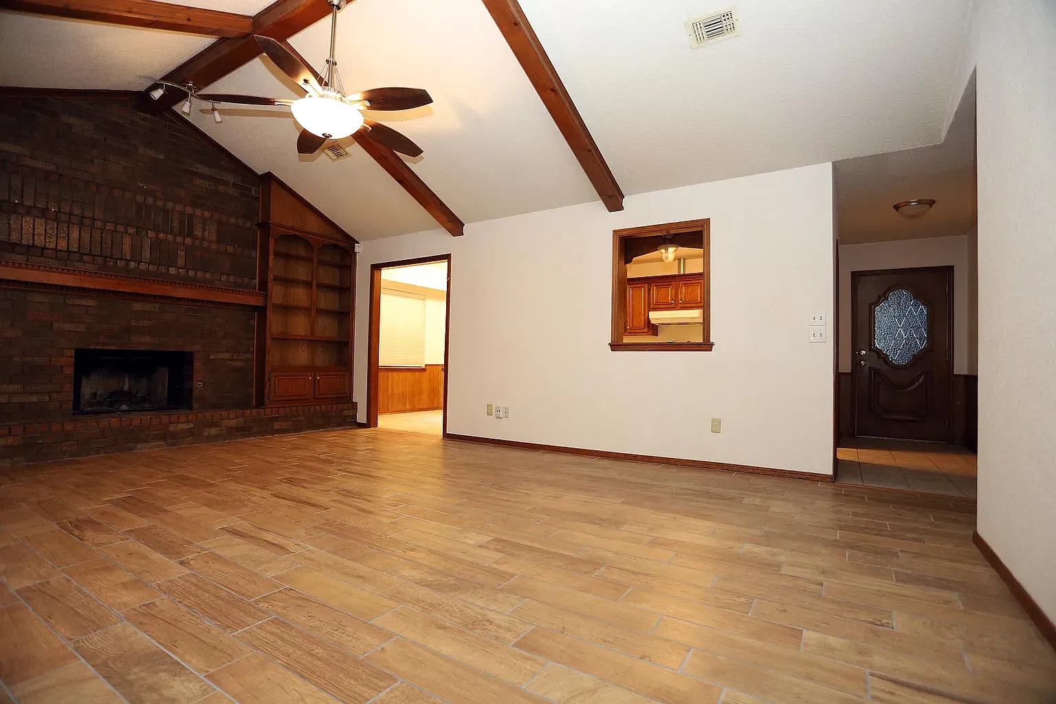3 bed, 1394 sqft, $1,500 — Photo 4