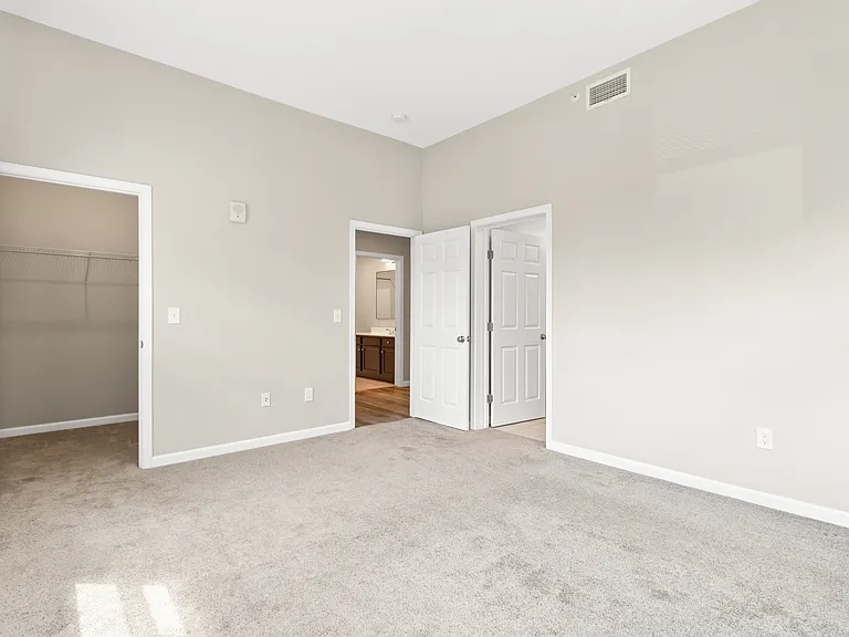 Fairway Flats — Photo 11