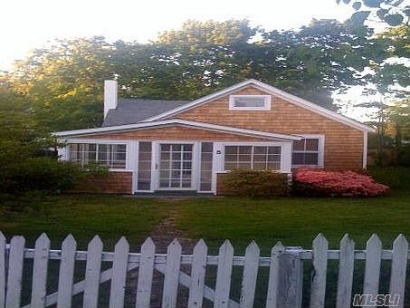 1st image of 5 Bay Ave