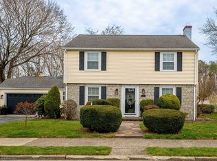 28 Wilton Ave, Pawtucket, RI 02861