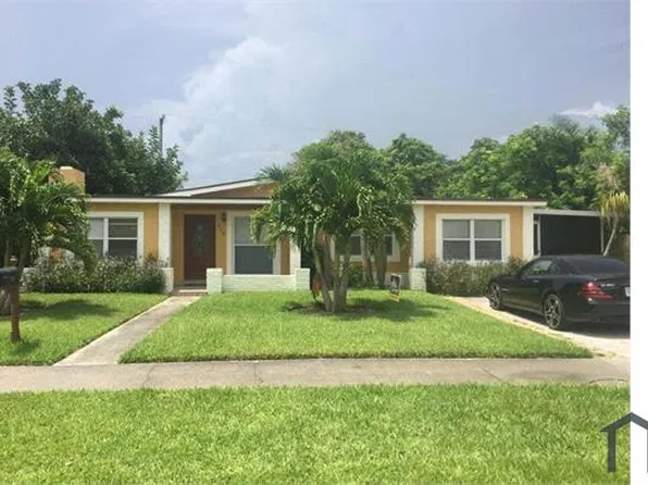 910 W Drew St, Lantana, FL 33462