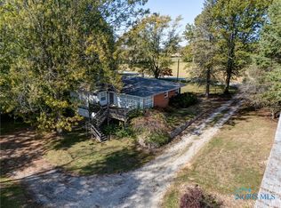 13601 Union Hill Rd, Bowling Green, OH 43402