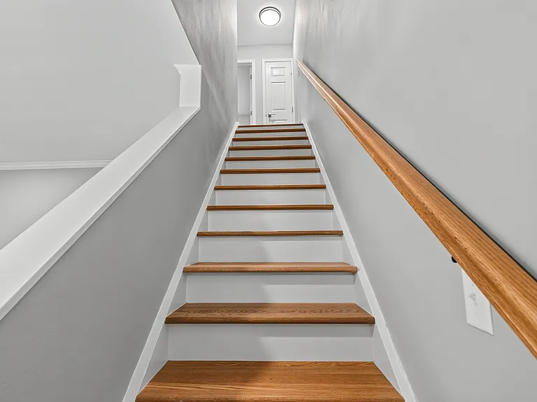 720 N Dixie Ave — Photo 14