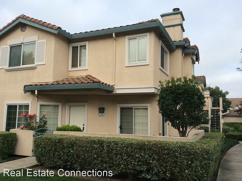 1st image of 1224 Tea Rose Cir
