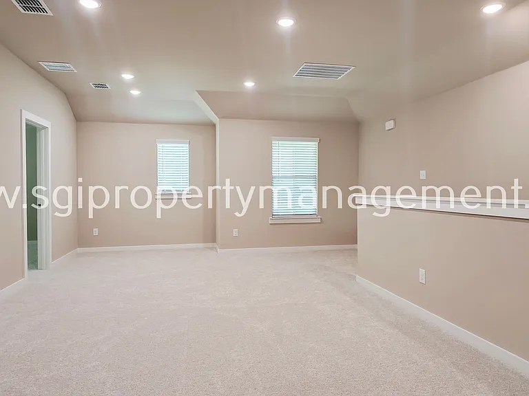 913 London Town Ln — Photo 22