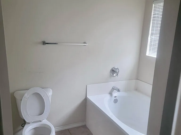 9802 Magnolia Run — Photo 12