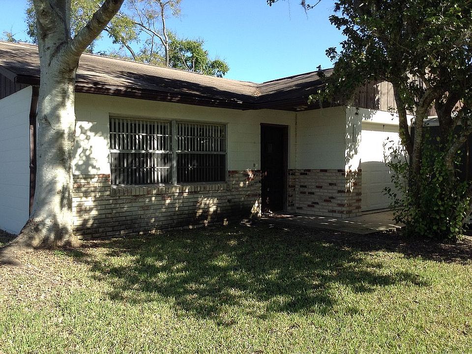 1st image of 910 Boulder Dr