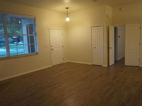 5th image of 4051 Eagle Cove East Dr