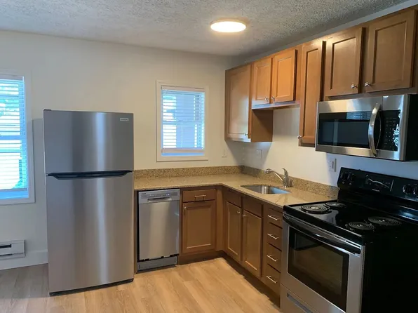 400-402 S Henderson, 400 S Henderson St #7cd8e4973, Bloomington, IN 47401